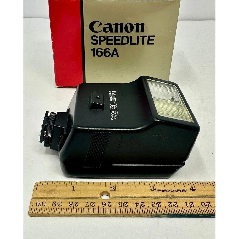 Canon Speedlite 166A Vintage Camera Flash with Case and Box Made in Japan B2